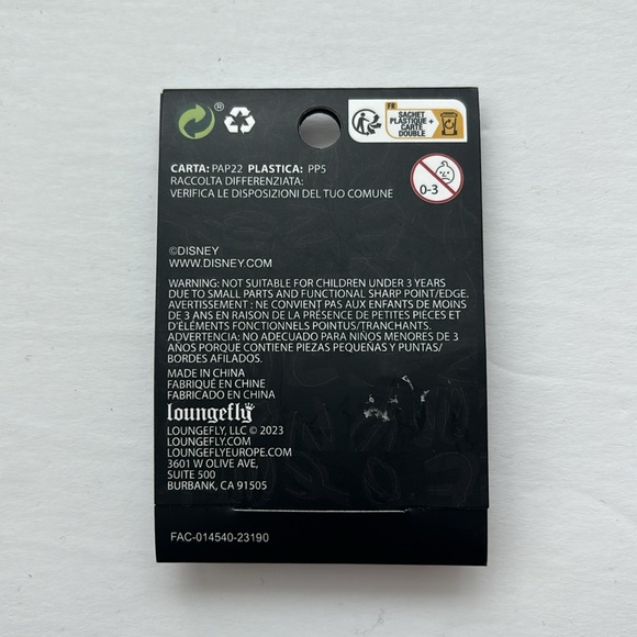 Disney Loungefly Aristocats Pop up Present sliding Moving enamel pin - Marie - Picture 4 of 4